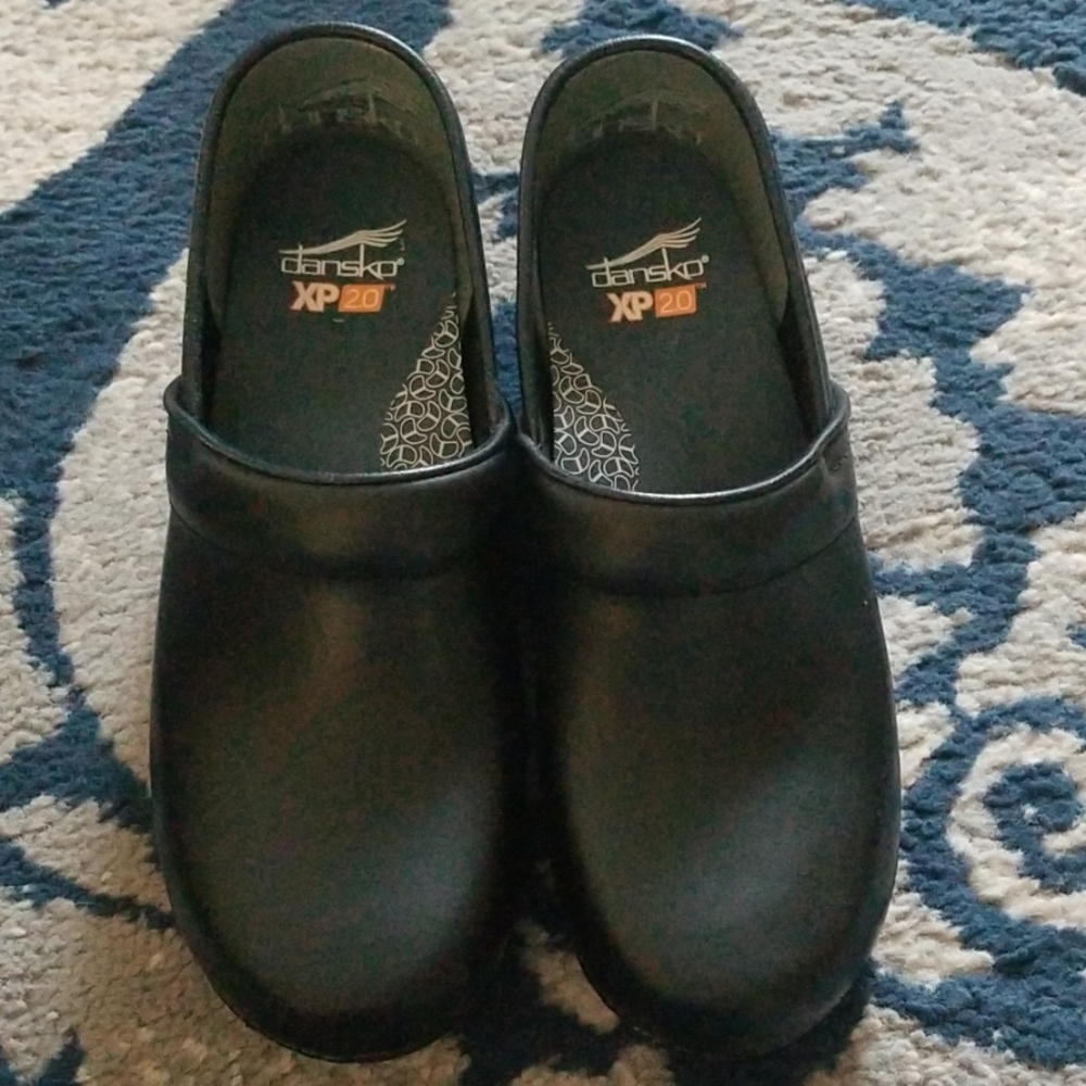 Dansko nursing shoes size 38